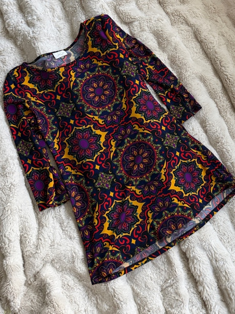 JonDen Vibrant Retro Mandala Shift Dress / Tunic